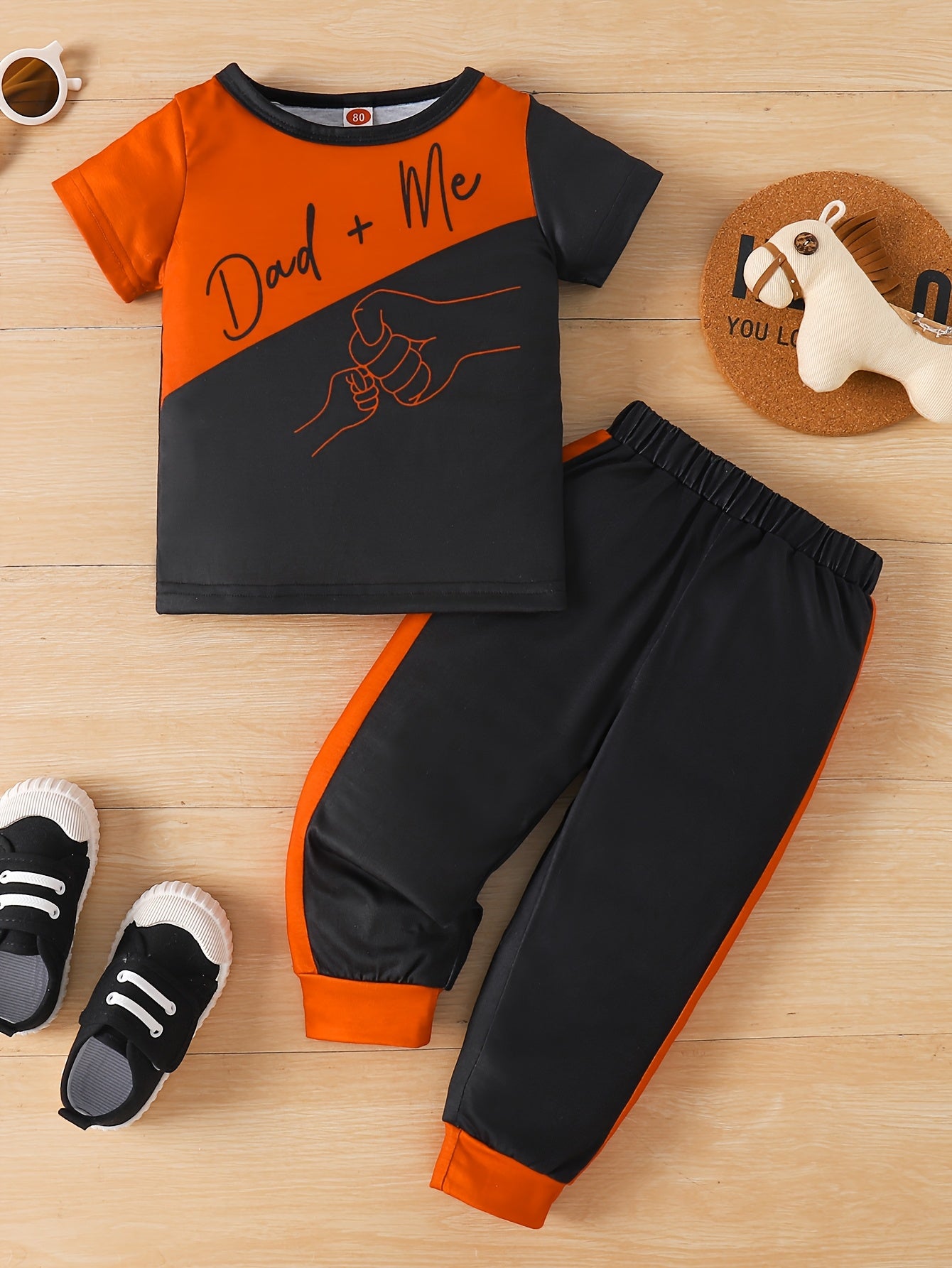 [Playful Kids Clothing] 2-Pack Boys' Cartoon Print Newborn Baby Sets - Playful Kids Clothing | "Dad + Me" & "I Love You" Hand-Drawn Graphics, Black & Orange Contrast, Short Sleeve T-Shirt & Pants, Machine Washable Spring Summ